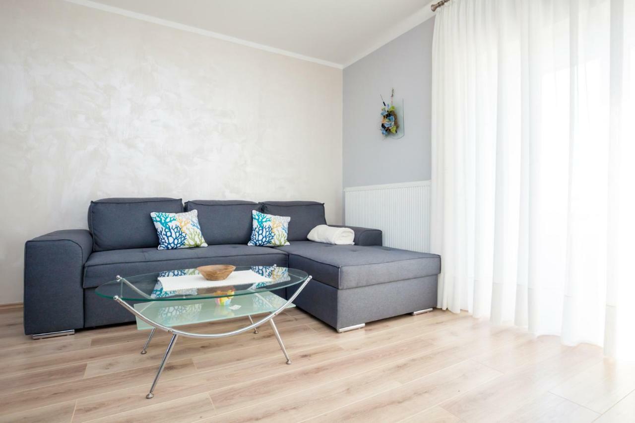 Holiday Apartment Ivica Milohnici Eksteriør billede